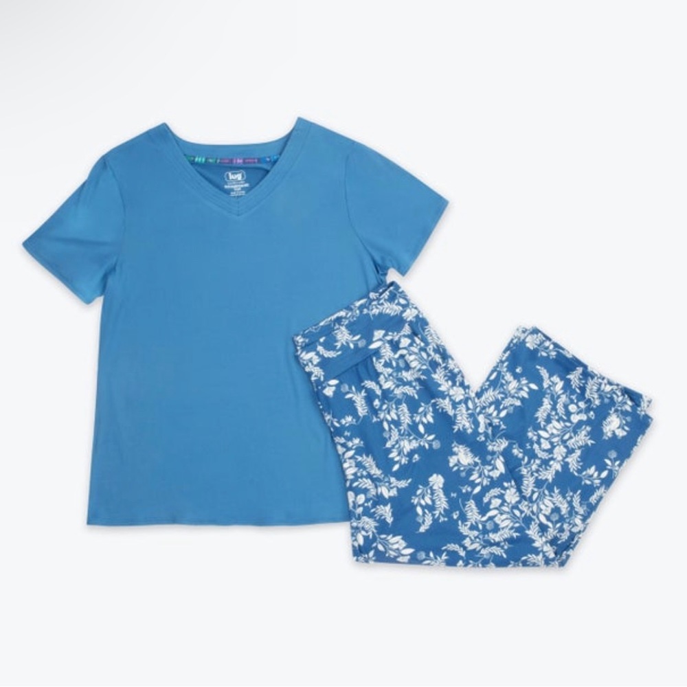 Lug Boomerang Relaxed Tee & Cropped Pants Set